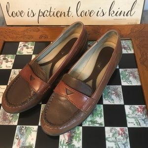 Naturalizer Women’s Shoe SZ 6 1/2 Brown Benefits Charity